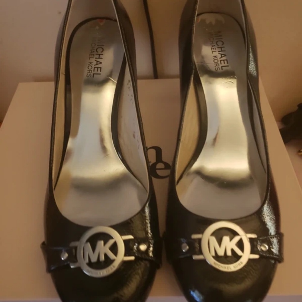 Michael Kors Glossy Black Heels